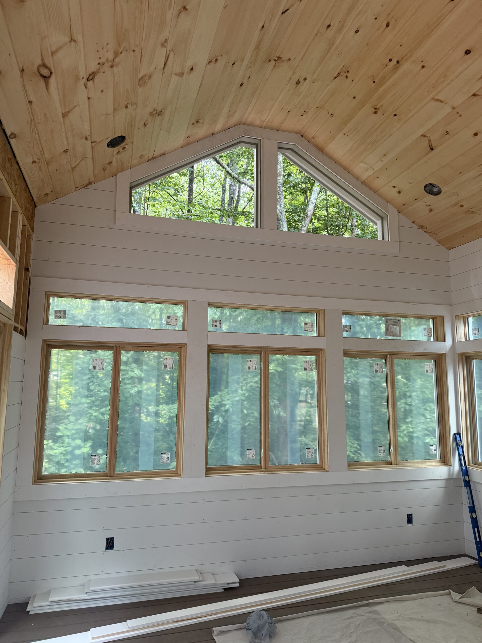 Sunroom by Deck Master Construction